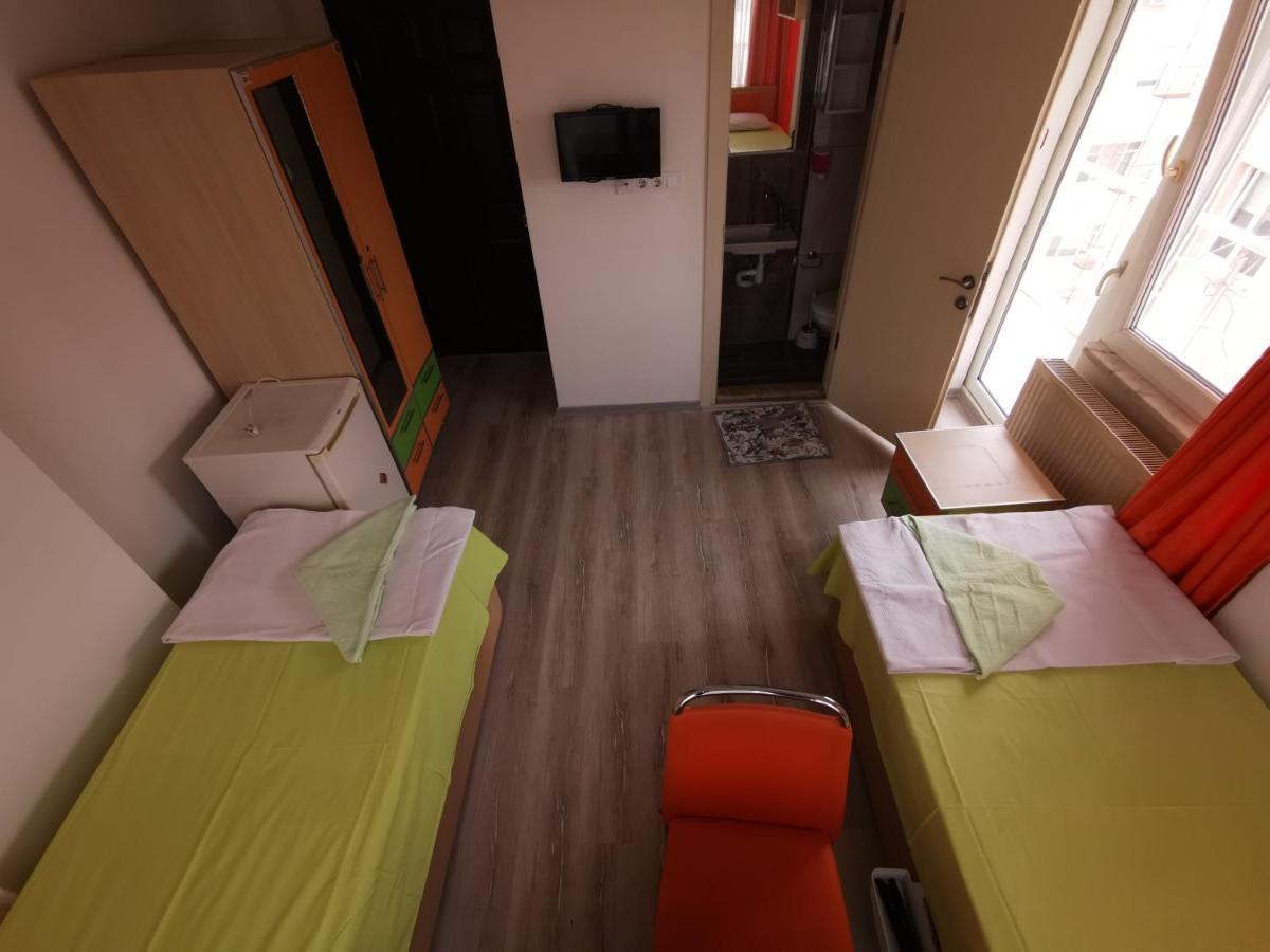 คานาคาเล กัมปัส ปานซิยอน Hostel ชานัคคาเล ภายนอก รูปภาพ