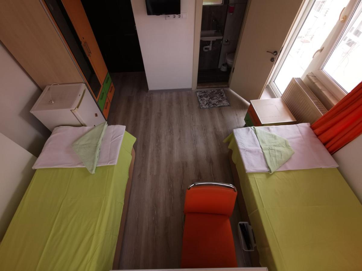 คานาคาเล กัมปัส ปานซิยอน Hostel ชานัคคาเล ภายนอก รูปภาพ